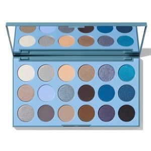 Morphe 18A Blue Ya Away Artistry Eyeshadow Palette